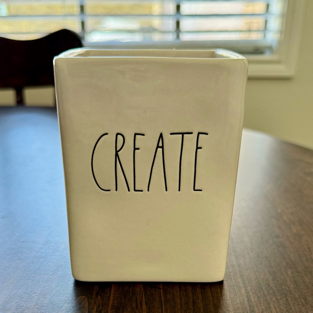 Rae Dunn ceramic pen/paint brush holder